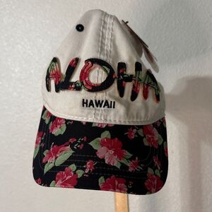 Robin Ruth Cream Cap with Black Accents